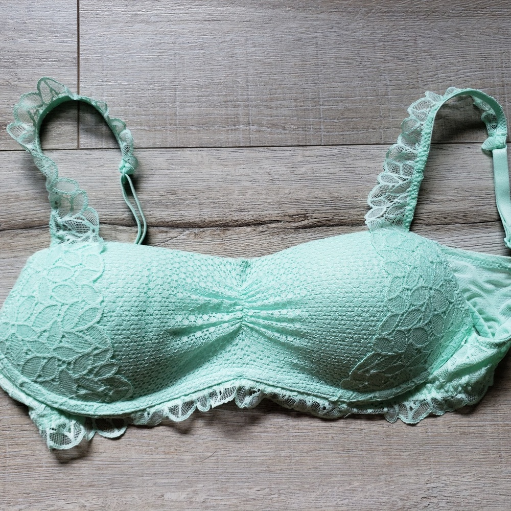 {Aerie} NWOT mint green push up bra - size M